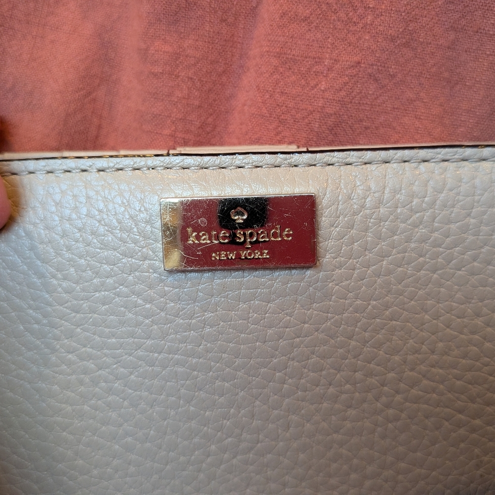 Kate Spade Light Gray Leather Wallet - Picture 2 of 8